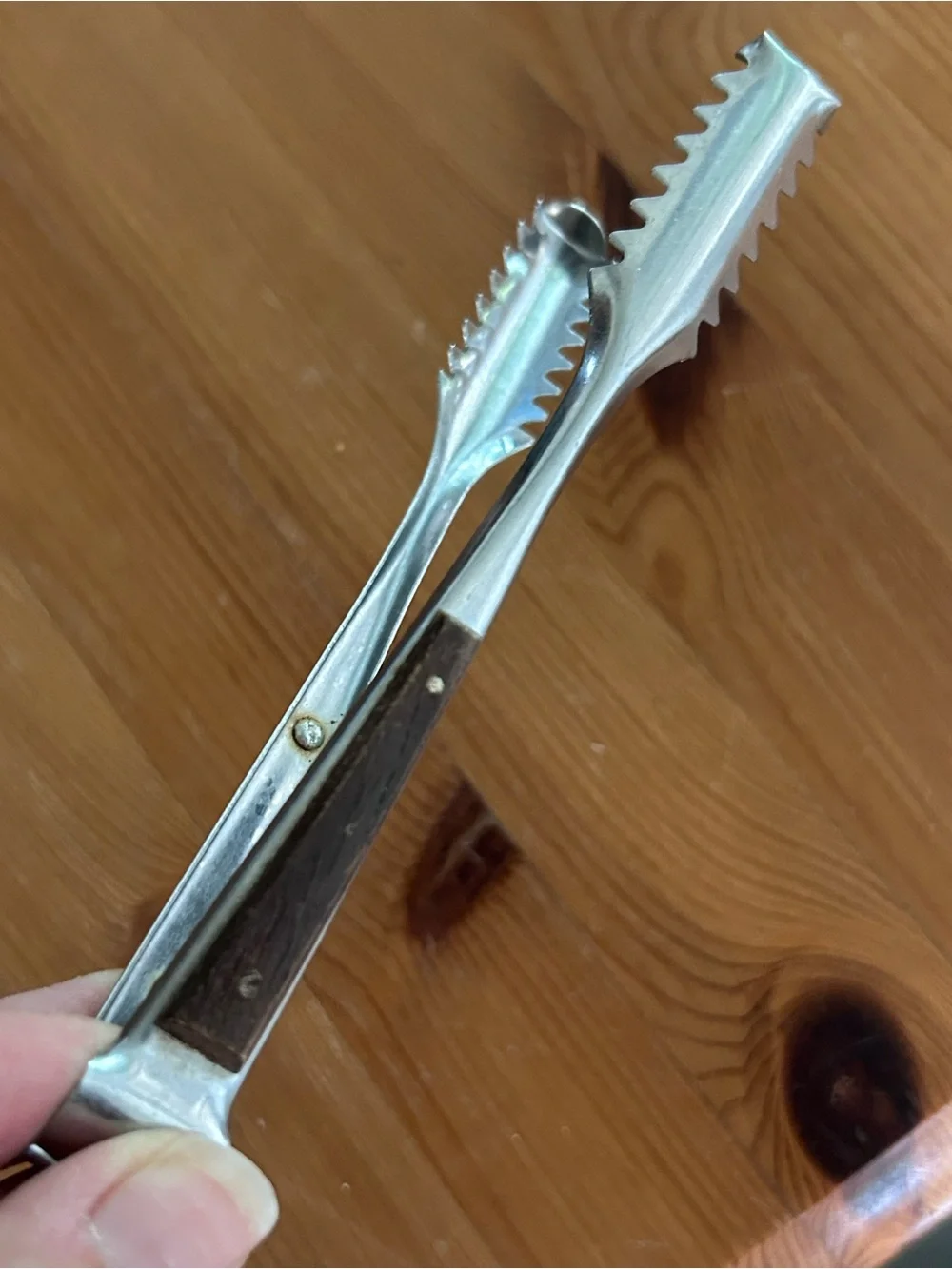 Vintage Serving Serrated Tongs